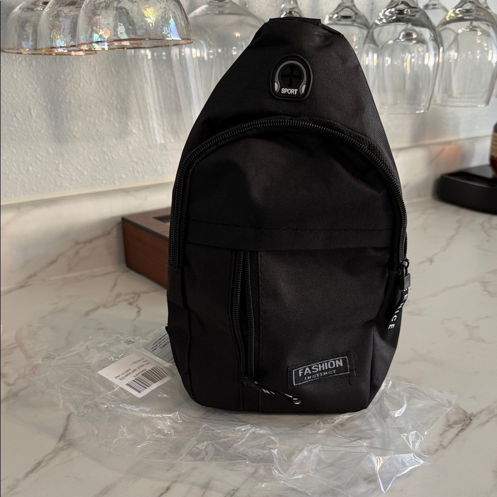 Men’s small Black Sling Bag - Sport very light weight
